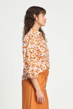 BLOUSE - Adventure 11 BLOUSE - Adventure -Pom Amsterdam pom amsterdam blouses blouse adventure 1144823115