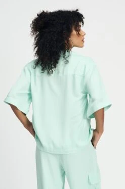 BLOUSE - Satin Fresh Mint 9 BLOUSE - Satin Fresh Mint -Pom Amsterdam pom amsterdam blouses blouse satin fresh mint 1144881635