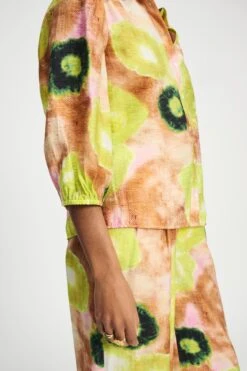 BLOUSE - Summer Bliss Lime 11 BLOUSE - Summer Bliss Lime -Pom Amsterdam pom amsterdam blouses blouse summer bliss lime 1140789320