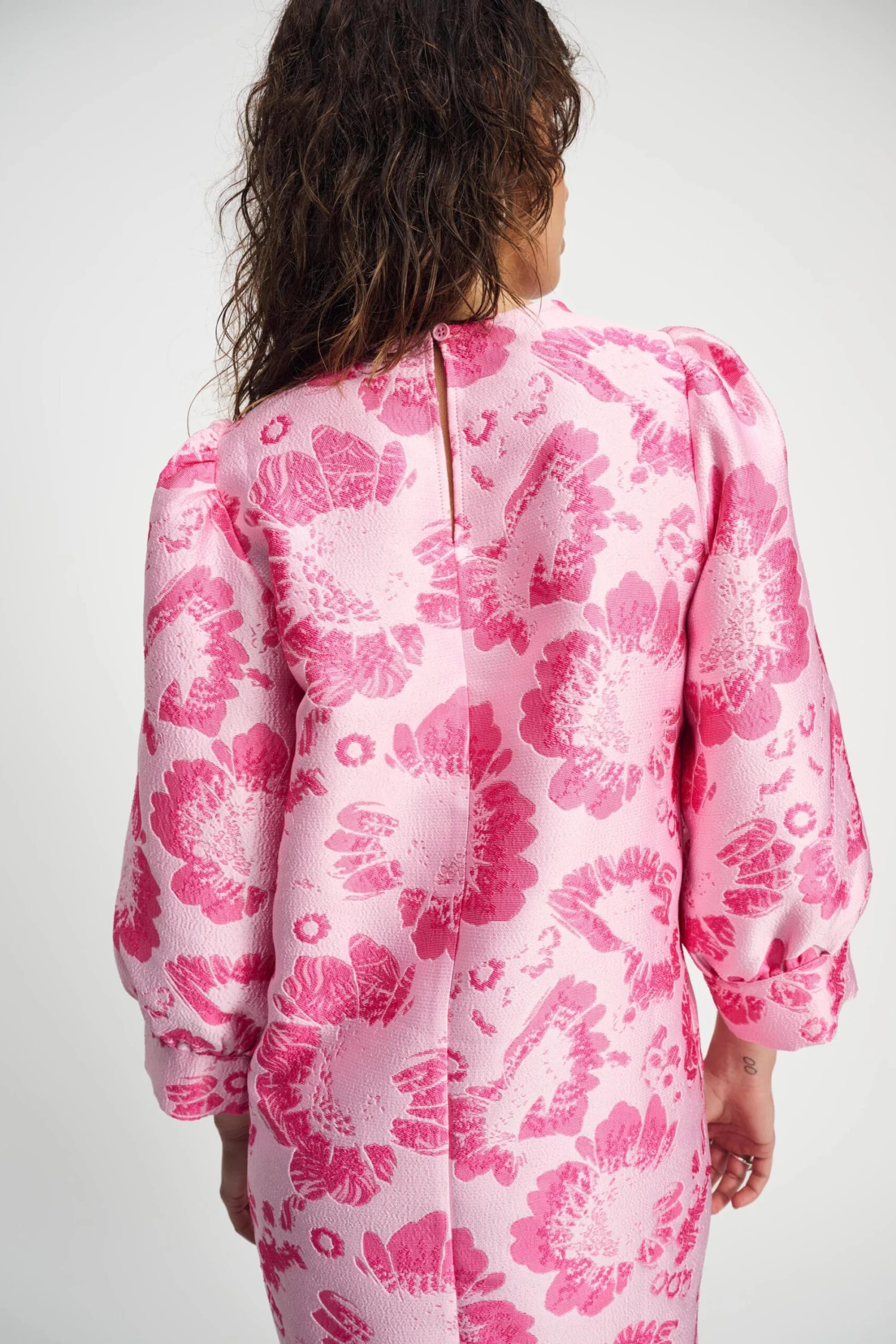 DRESS - Floral Jacquard Raspberry 8 DRESS - Floral Jacquard Raspberry - Image 6