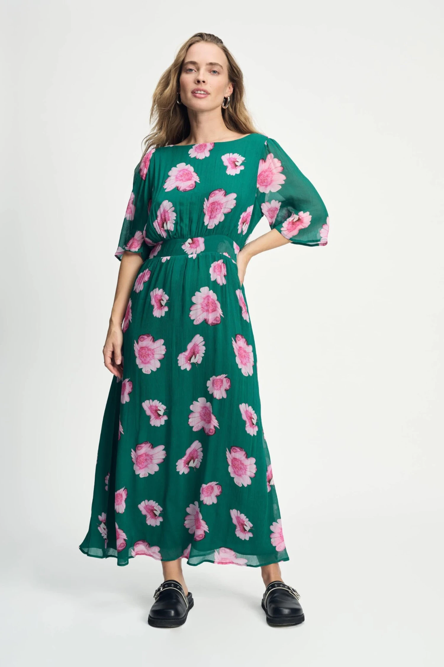 DRESS - Meadow Flowers Green 5 DRESS - Meadow Flowers Green - Image 3