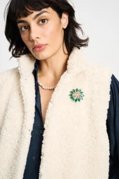 GILET - Teddy Love Ecru 11 GILET - Teddy Love Ecru -Pom Amsterdam pom amsterdam gilets gilet teddy love ecru 1184865964