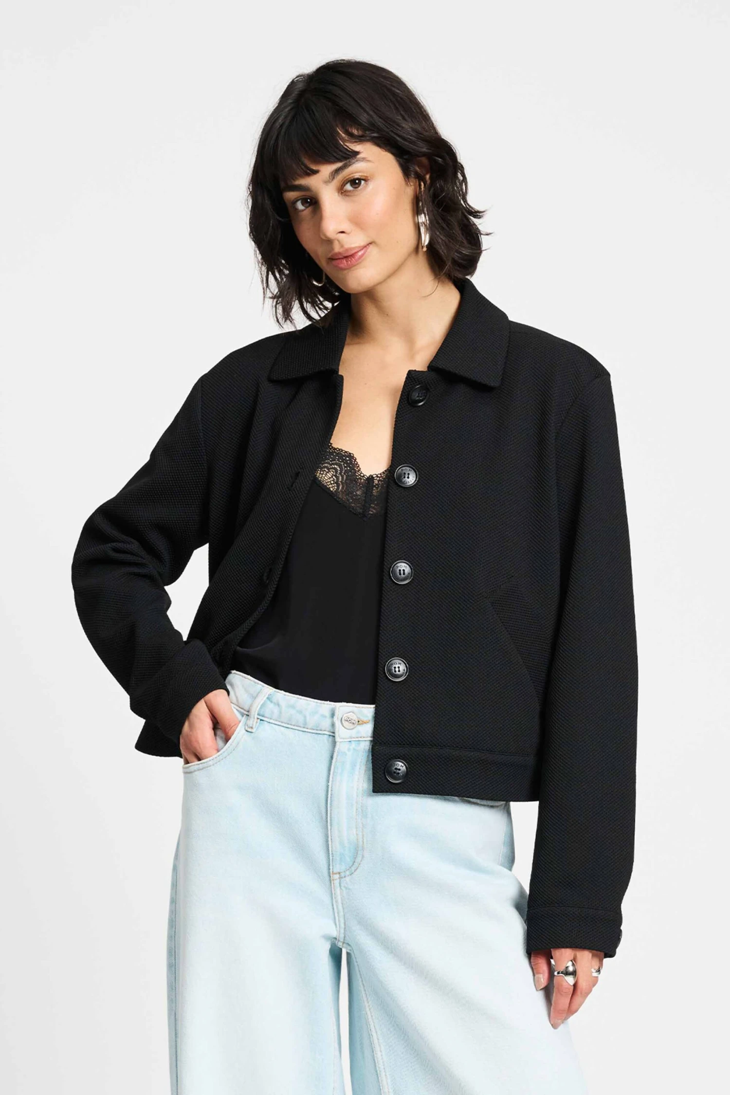 JACKET - Iris Black 3 JACKET - Iris Black