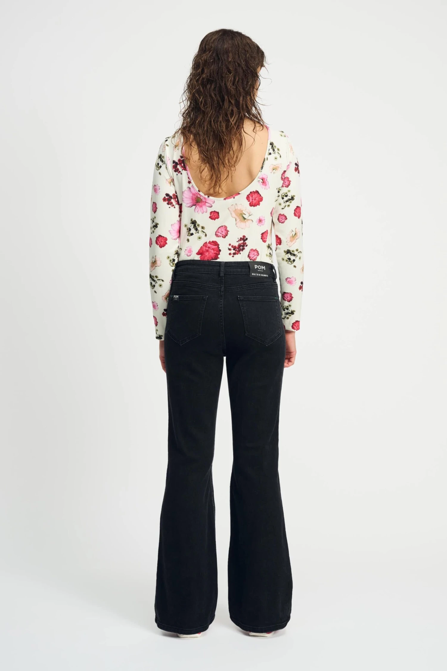 JEANS - Esmee Flare Vintage Black 6 JEANS - Esmee Flare Vintage Black - Image 4