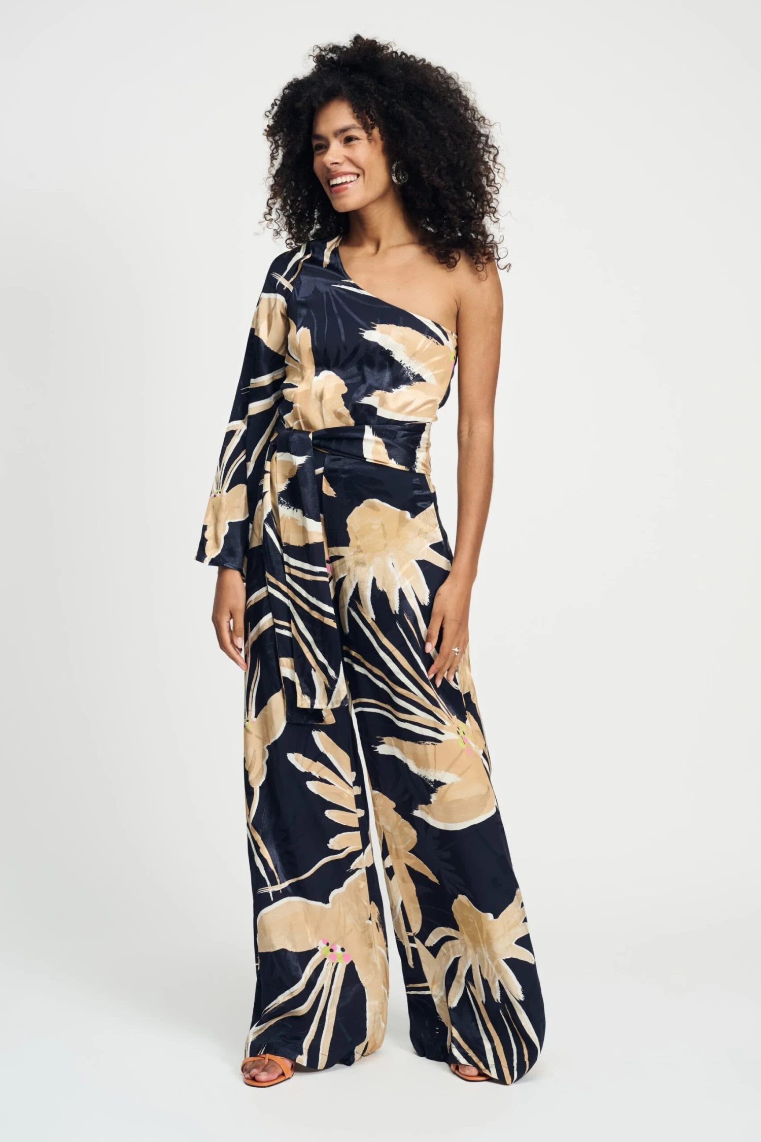 JUMPSUIT - One Shoulder Artisan Sand 8 JUMPSUIT - One Shoulder Artisan Sand - Image 6