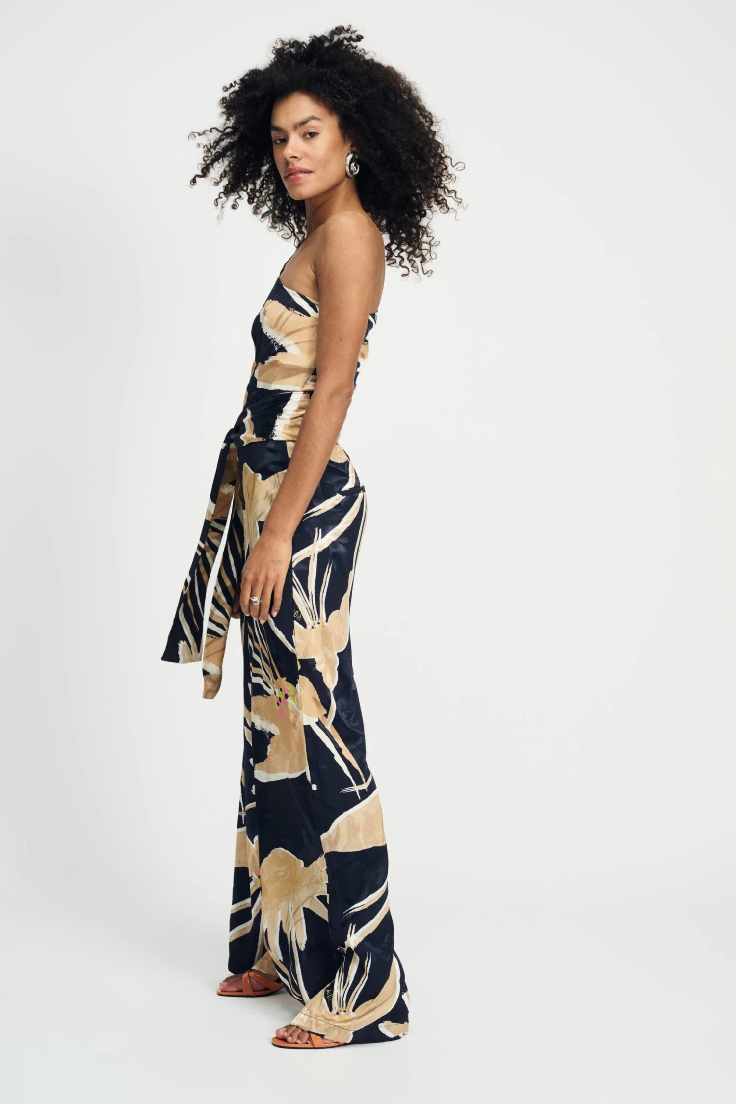 JUMPSUIT - One Shoulder Artisan Sand 5 JUMPSUIT - One Shoulder Artisan Sand - Image 3