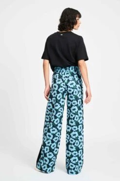 PANTS - Wild Flowers Blue 13 PANTS - Wild Flowers Blue -Pom Amsterdam pom amsterdam pants pants wild flowers blue 1184892311
