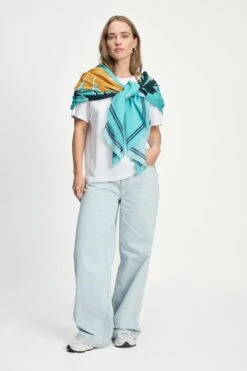 SHAWL - Artisan Sky Blue