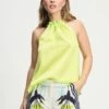 TOP - Summer Lime 1 TOP - Summer Lime -Pom Amsterdam pom amsterdam tops green 34 top summer lime 1144823036