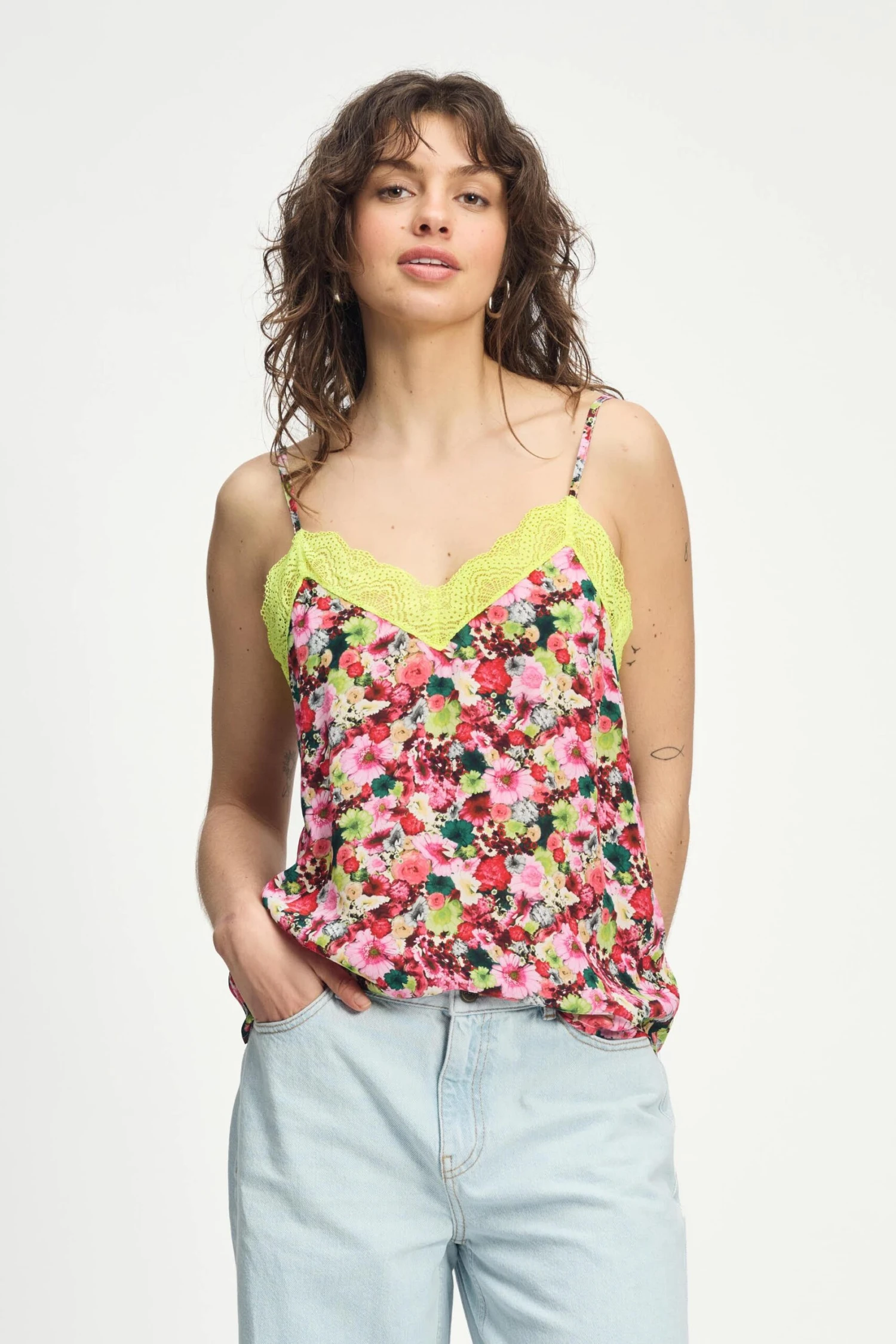 TOP - Cami Love Bouquet 3 TOP - Cami Love Bouquet