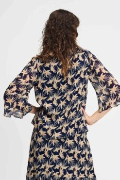 TOP - Artisan Sand 10 TOP - Artisan Sand -Pom Amsterdam pom amsterdam tops top artisan sand 1156103604