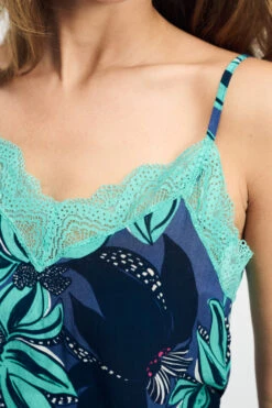 TOP - Cami Delicacy Green 12 TOP - Cami Delicacy Green -Pom Amsterdam pom amsterdam tops top cami delicacy green 1129656654