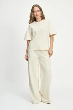 TOP - Cream 10 TOP - Cream -Pom Amsterdam pom amsterdam tops top cream 1130637082