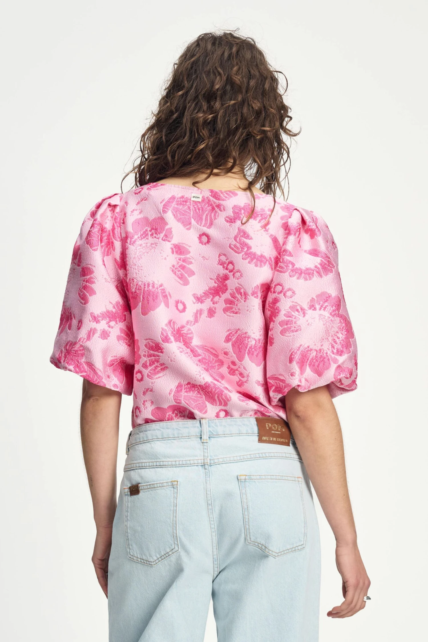 TOP - Floral Jacquard Raspberry 6 TOP - Floral Jacquard Raspberry - Image 4