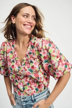 TOP - Love Bouquet 11 TOP - Love Bouquet -Pom Amsterdam pom amsterdam tops top love bouquet 1130662418