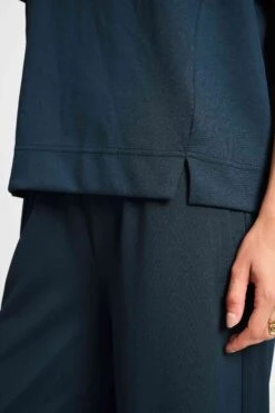 TOP - Nina Dark Navy 13 TOP - Nina Dark Navy -Pom Amsterdam pom amsterdam tops top nina dark navy 1184865989