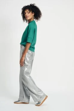 TOP - Nina Meadow Green 10 TOP - Nina Meadow Green -Pom Amsterdam pom amsterdam tops top nina meadow green 1130662714