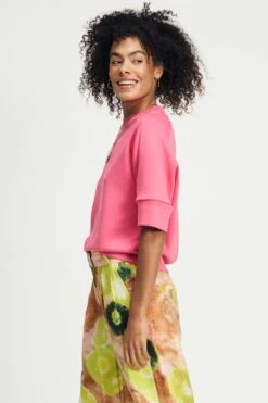 TOP - Nina Raspberry 10 TOP - Nina Raspberry -Pom Amsterdam pom amsterdam tops top nina raspberry 1130637030