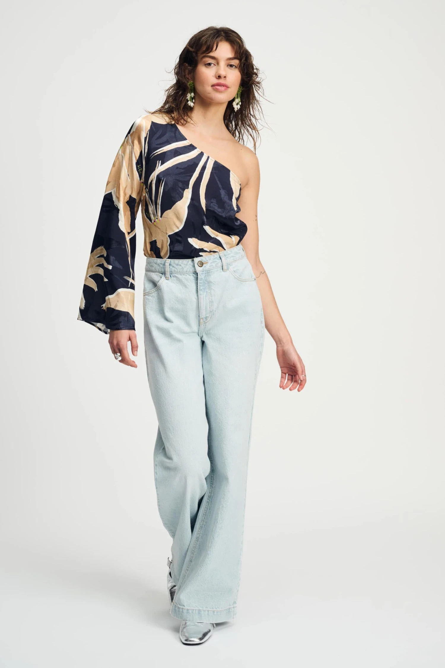 TOP - One Shoulder Artisan Sand 5 TOP - One Shoulder Artisan Sand - Image 3