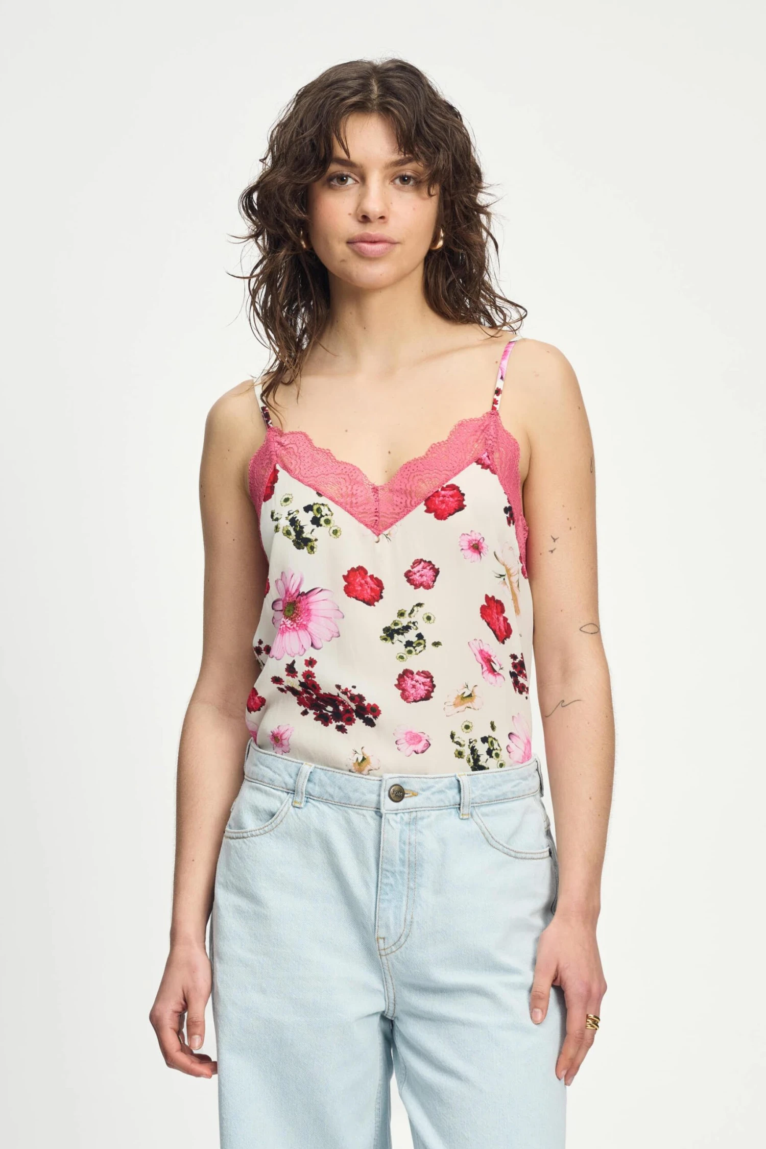 TOP - Cami Bouquet Cream 3 TOP - Cami Bouquet Cream